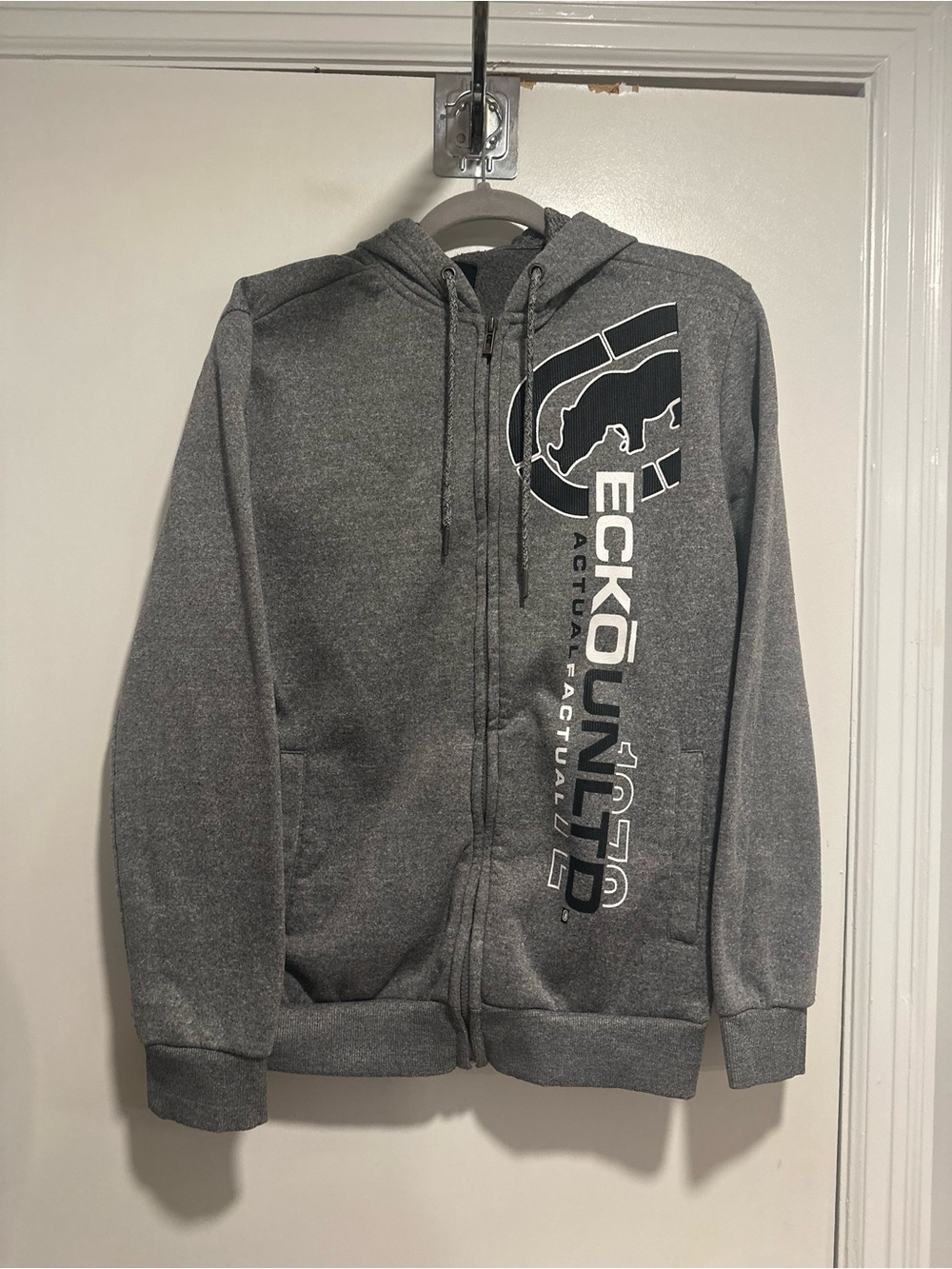 NWOT Ecko Unltd Gray Y2K Style Sz:M Rhino Graphic Zip-Up Spellout Logo Hoodie.